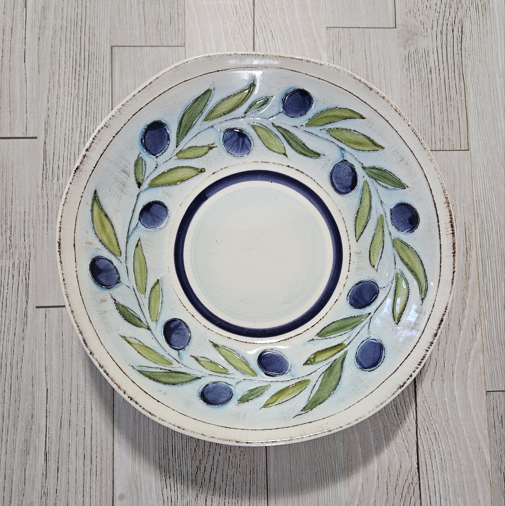 Crate & Barrel Gianna Pasta/Soup Bowl  Retired Pattern Earthenware Rare Italy 9"
